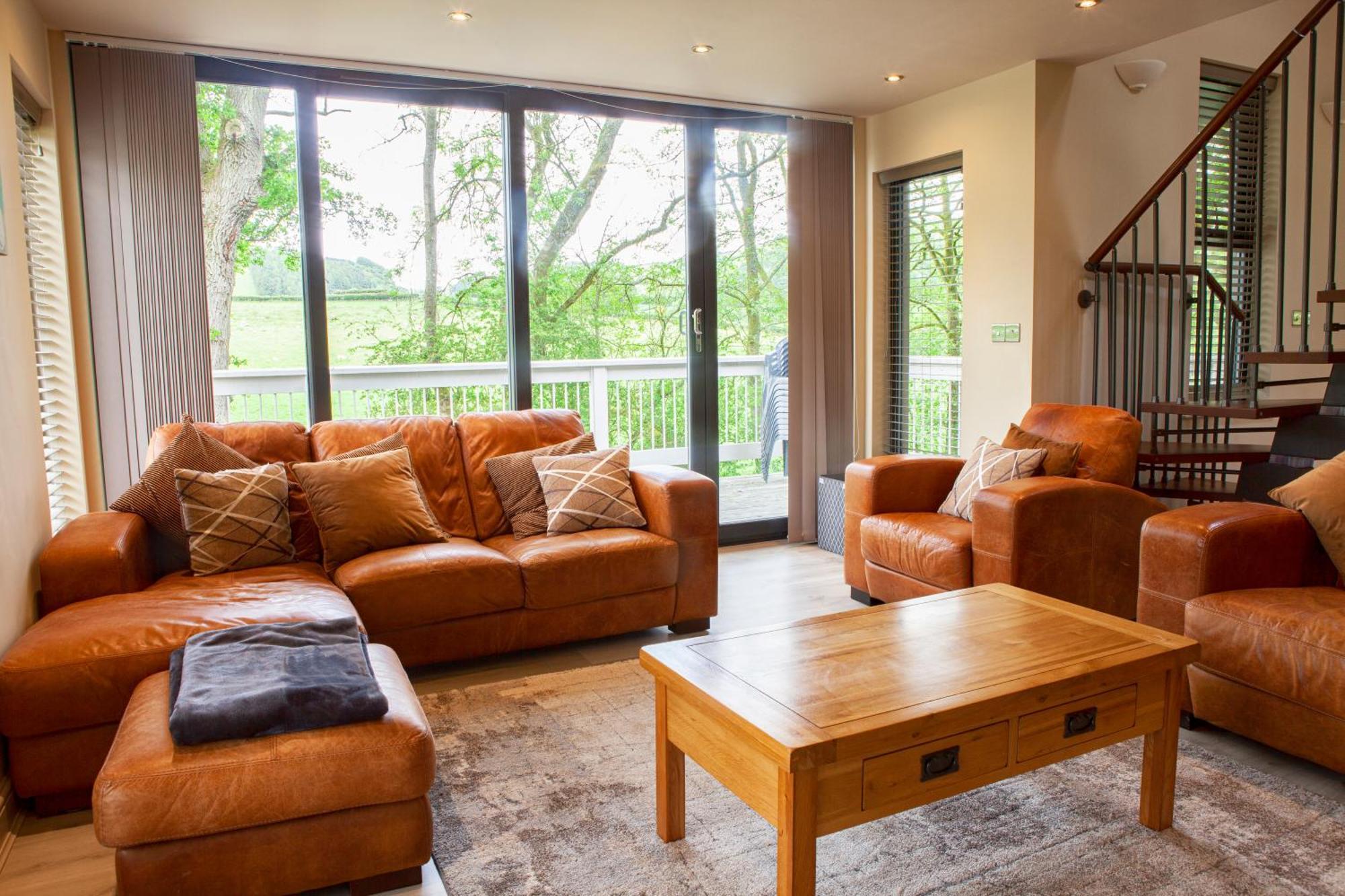 Vila Elm Escapes Knighton  Exteriér fotografie